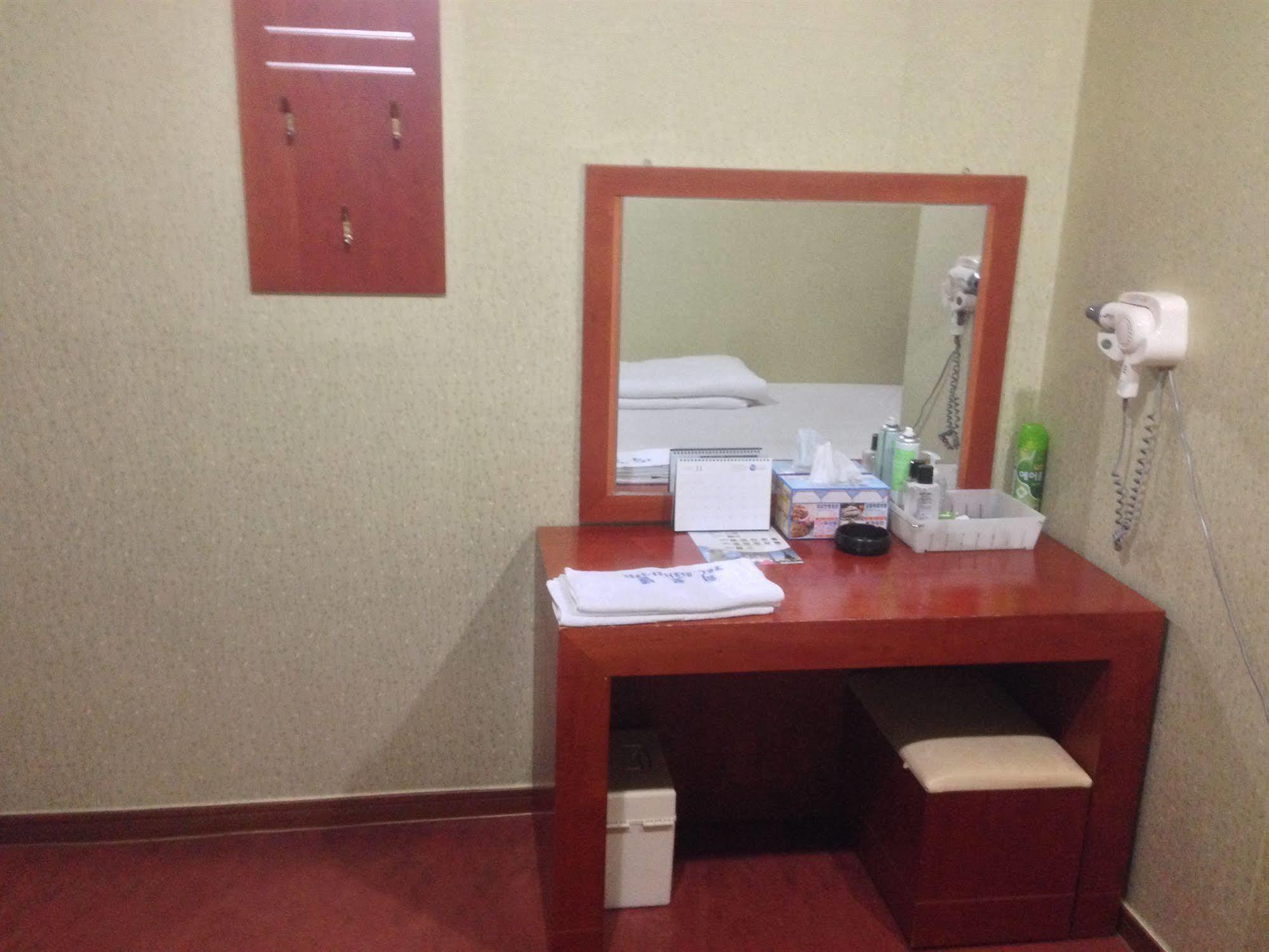 Daegu Goodstay Herotel Экстерьер фото