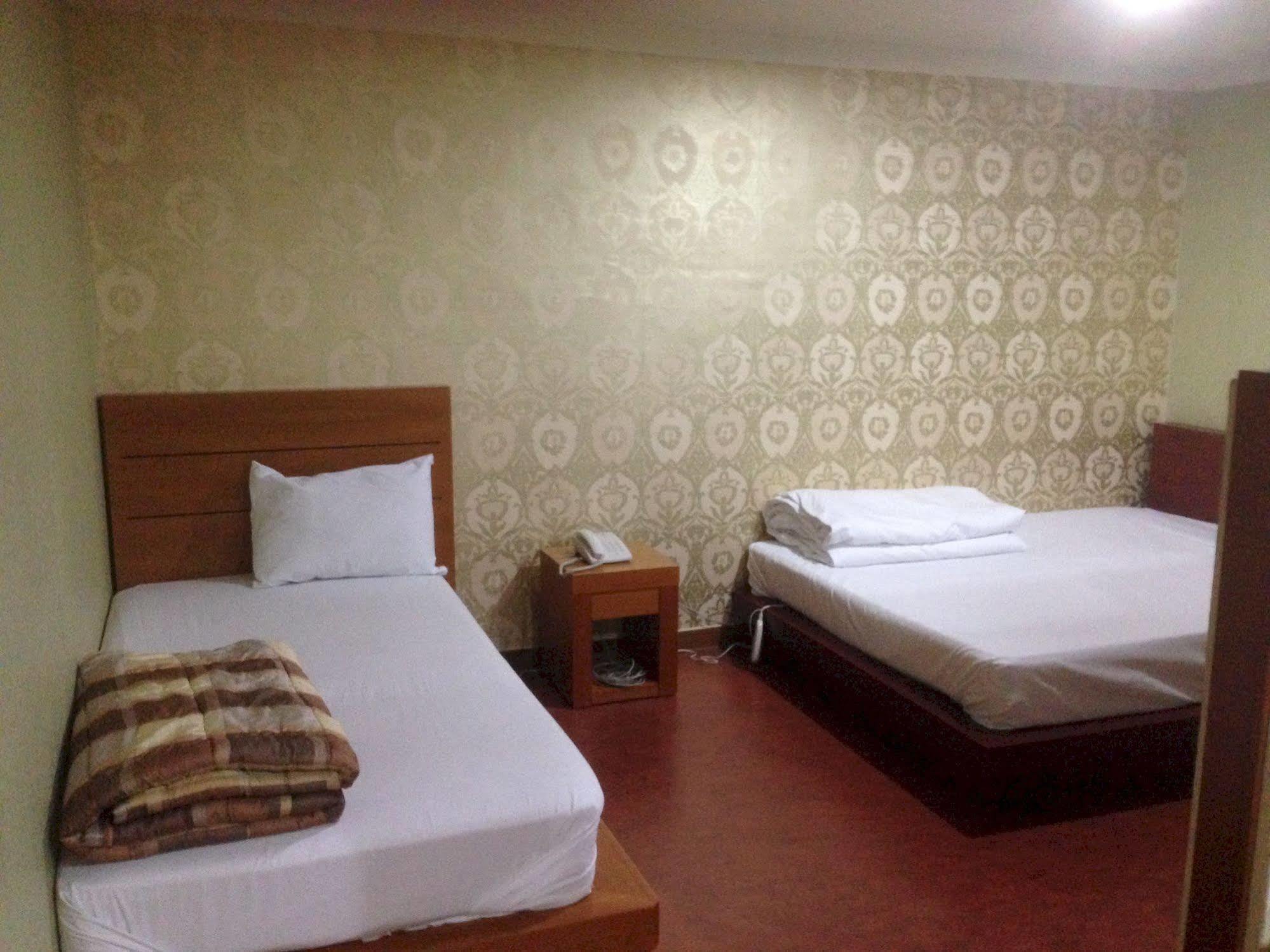 Daegu Goodstay Herotel Экстерьер фото